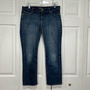 🍓 Old Navy The Diva Blue Denim Straight Jeans - 10 Short
